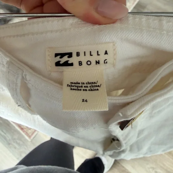 Billabong White Wide-Leg Pants - Picture 3 of 7